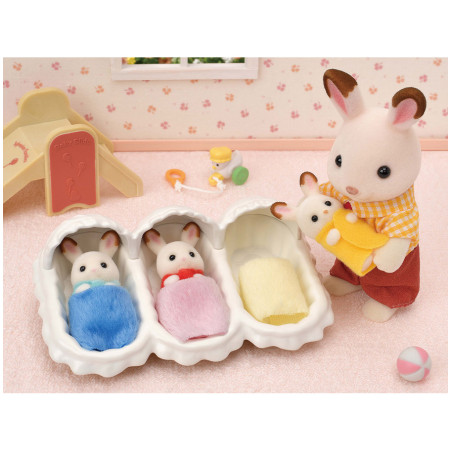 Les triplés Lapin Chocolat et accessoires puériculture de Sylvanian Family - 4